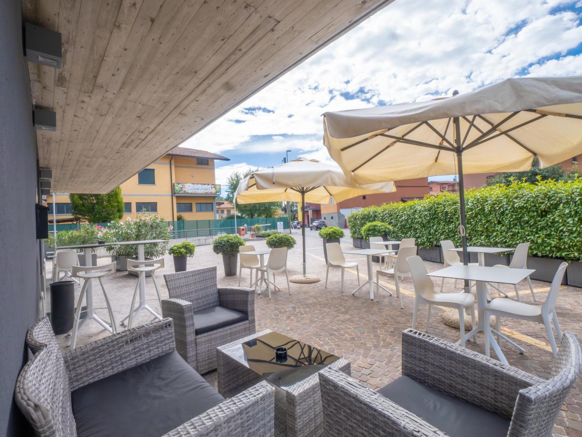 San Valentino Hotel Villa di Serio Εξωτερικό φωτογραφία